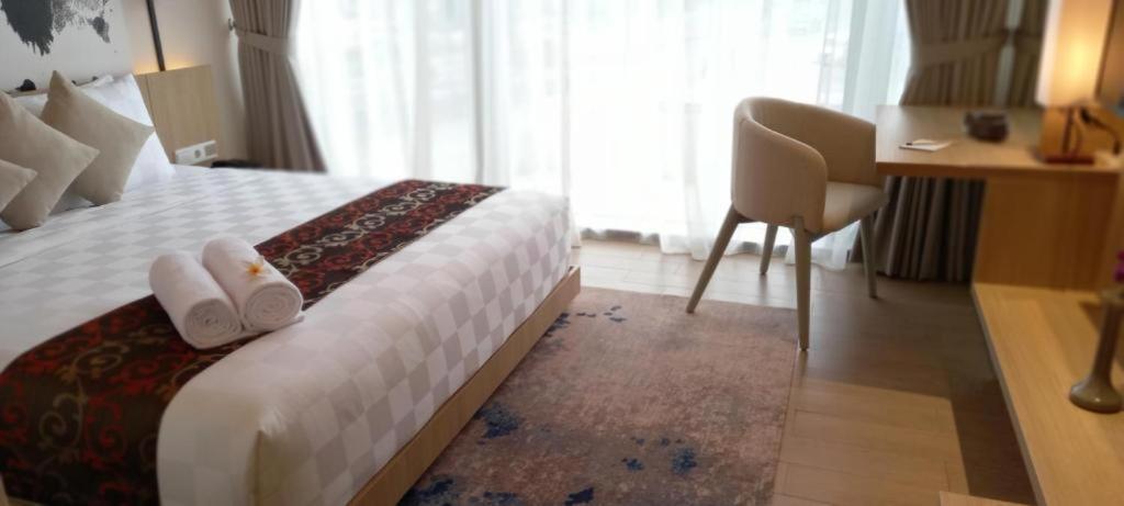 Louis Kienne Cikarang Hotel & Service Apartment Bekasi Luaran gambar