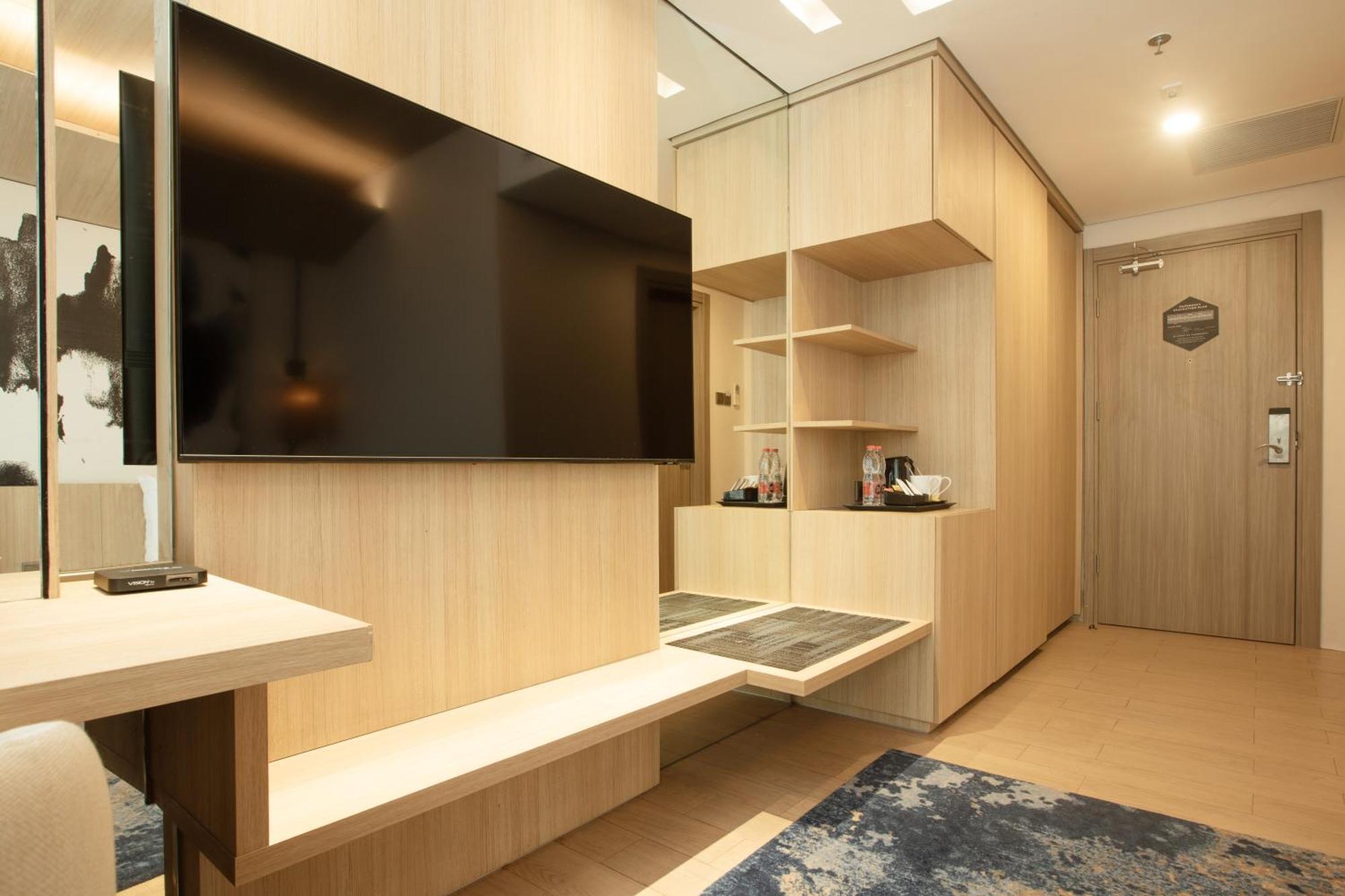 Louis Kienne Cikarang Hotel & Service Apartment Bekasi Luaran gambar